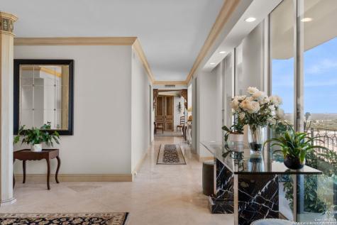 700 E Hildebrand San Antonio TX 78212