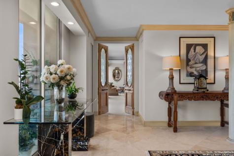 700 E Hildebrand San Antonio TX 78212