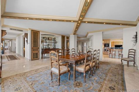 700 E Hildebrand San Antonio TX 78212