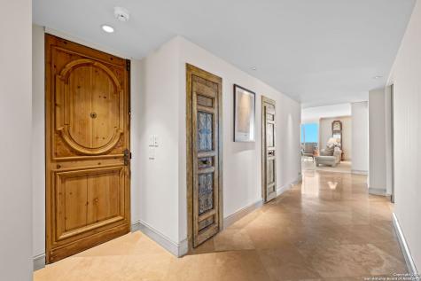 700 E Hildebrand San Antonio TX 78212