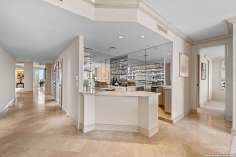 700 E Hildebrand San Antonio TX 78212