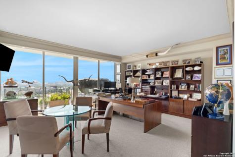 700 E Hildebrand San Antonio TX 78212