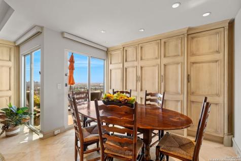 700 E Hildebrand San Antonio TX 78212