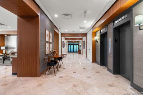 700 E Hildebrand San Antonio TX 78212