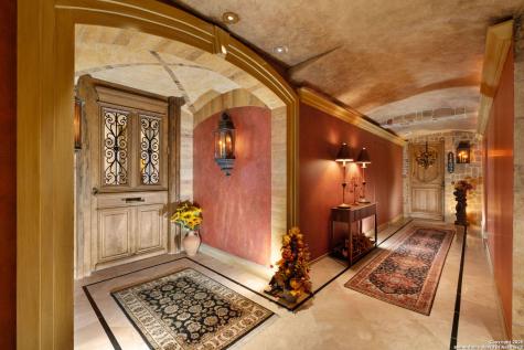 700 E Hildebrand San Antonio TX 78212