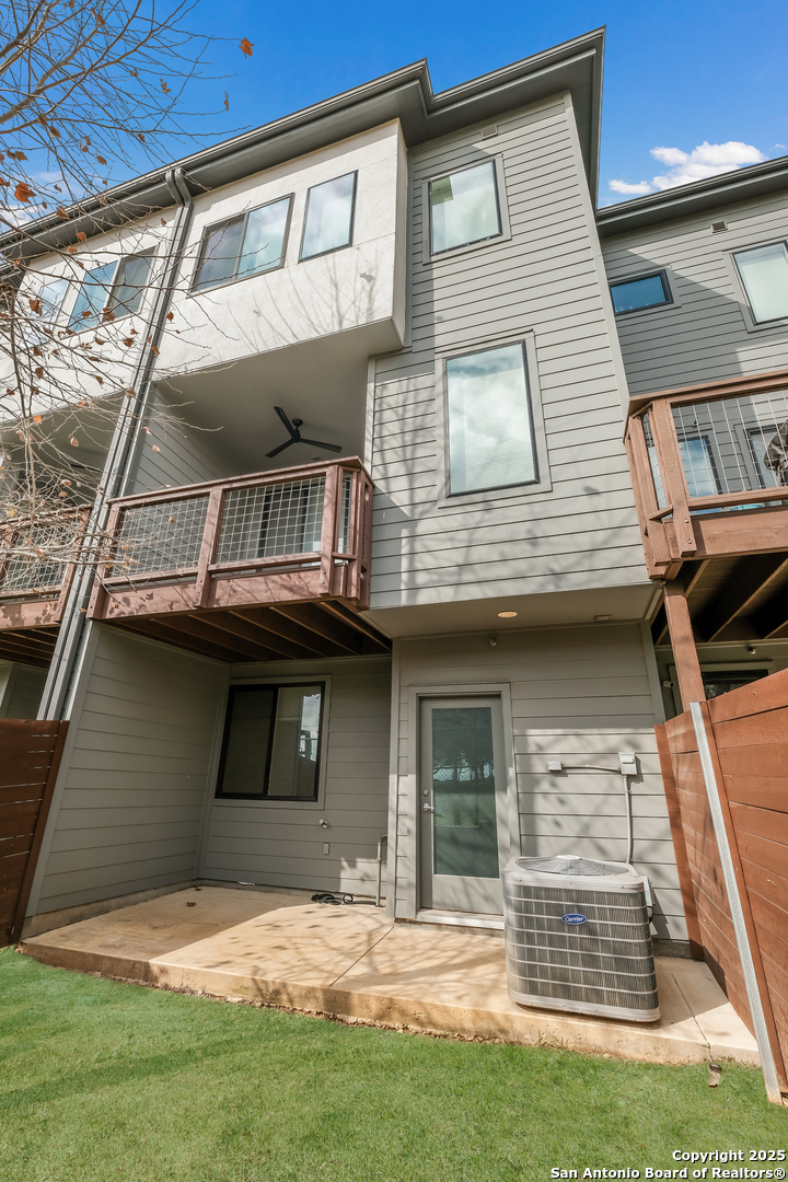 102 Tendick San Antonio TX 78209