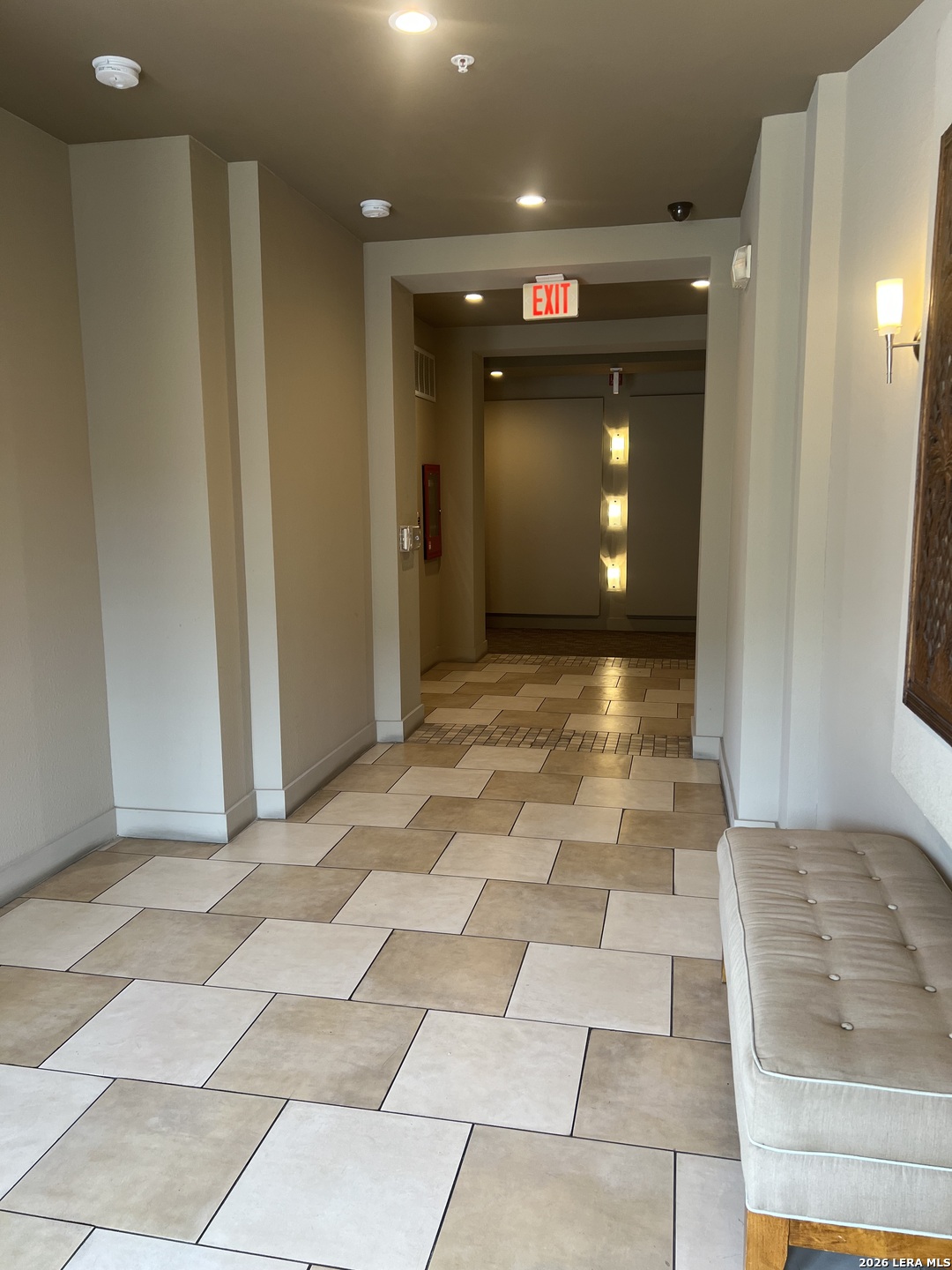 7342 Oak Manor San Antonio TX 78229