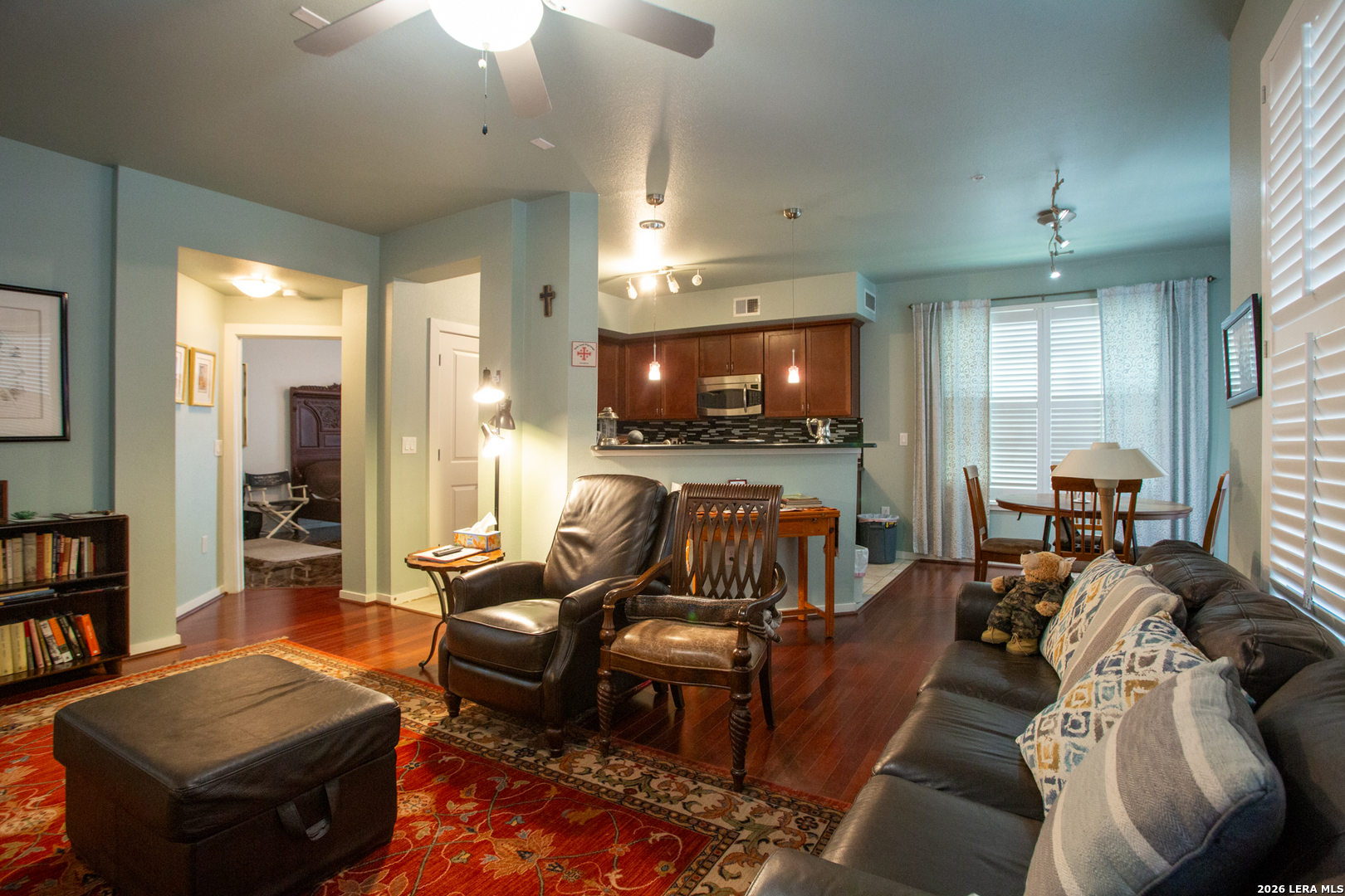 7342 Oak Manor San Antonio TX 78229