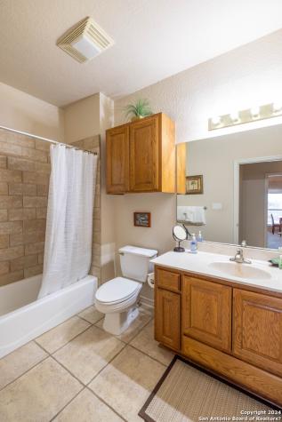 20 Tapatio Drive E Boerne TX 78006