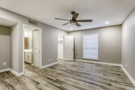 8033 N New Braunfels San Antonio TX 78209