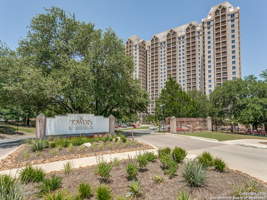 1 Towers Park Lane San Antonio TX 78209