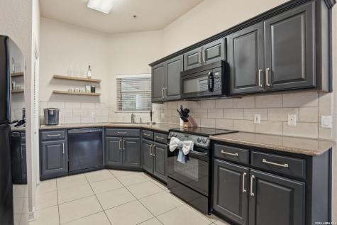 20 E Tapatio Drive Boerne TX 78006