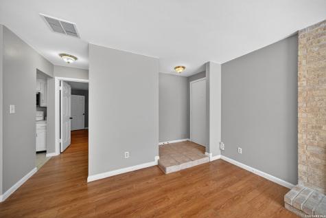 11843 Braesview San Antonio TX 78213