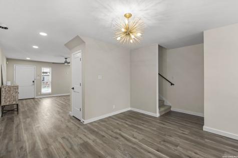 2718 Old Field San Antonio TX 78247