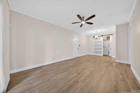 7711 Broadway Street San Antonio TX 78209