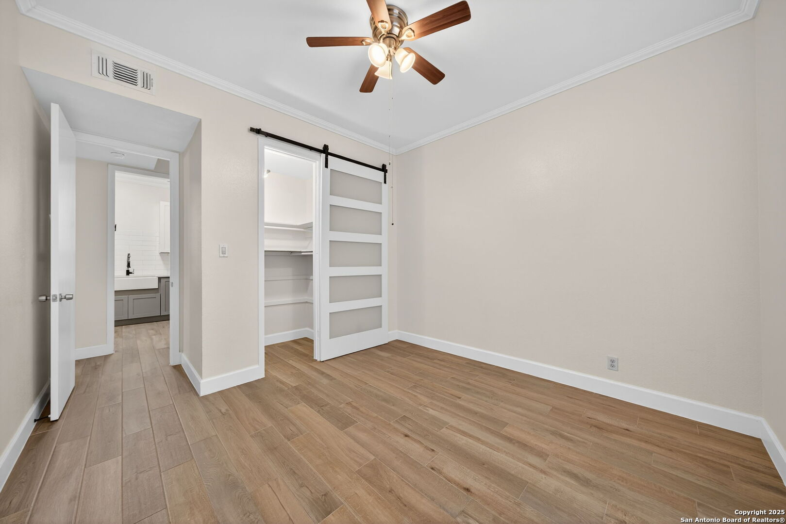 7711 Broadway Street San Antonio TX 78209