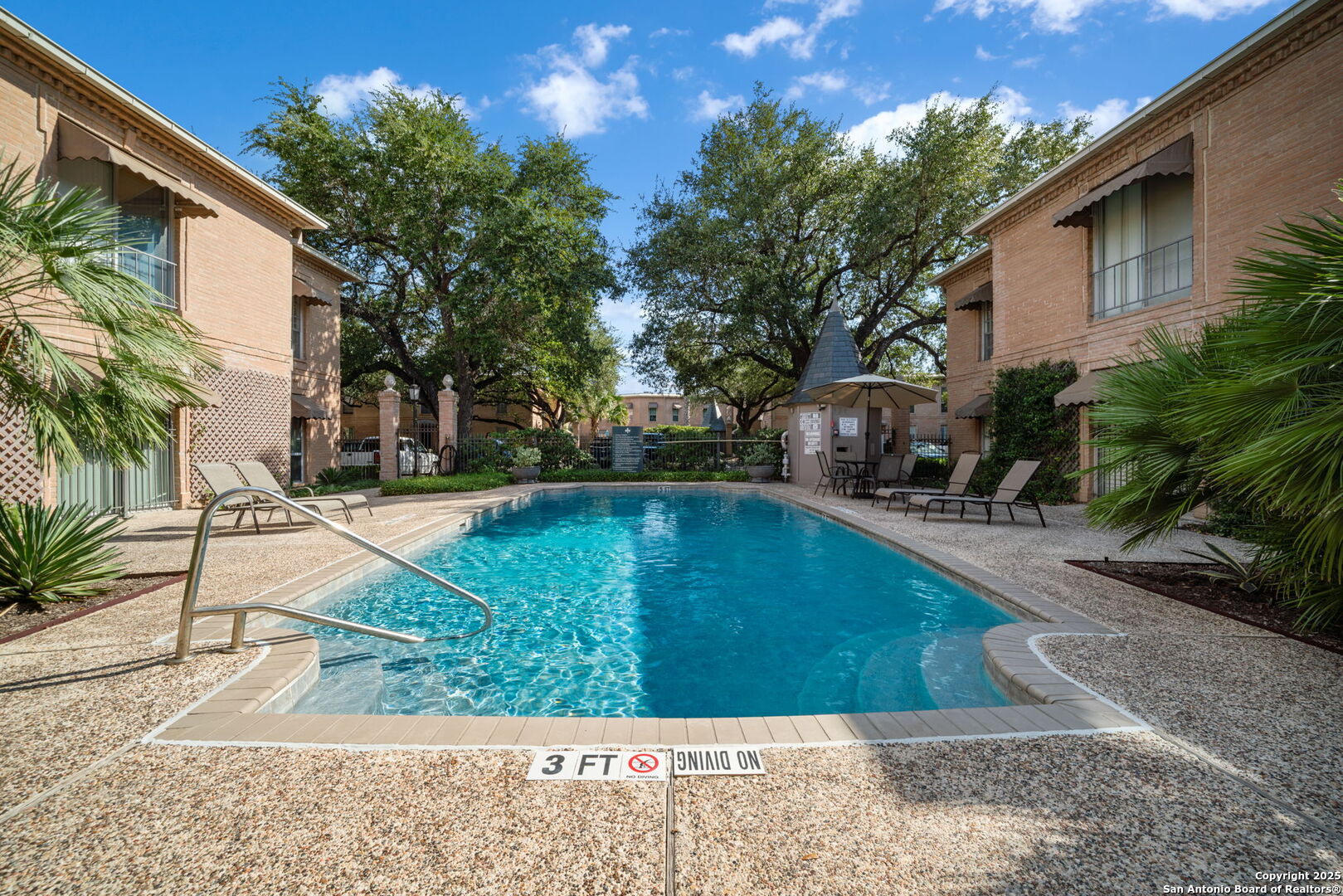 7711 Broadway Street San Antonio TX 78209