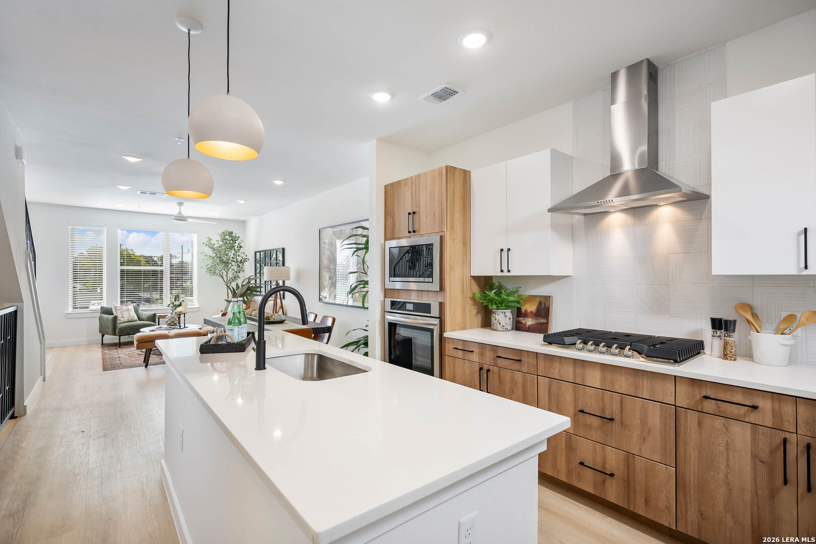 719 E Locust San Antonio TX 78212
