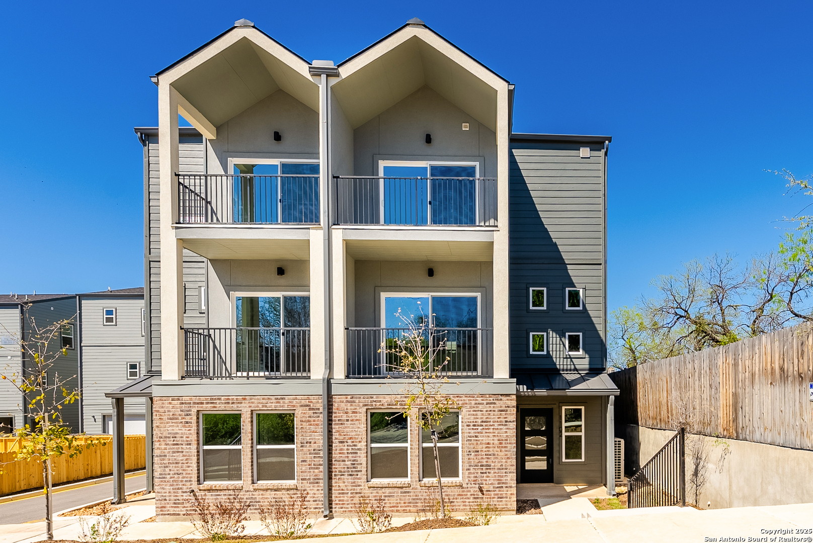 419 Ira #1101 San Antonio TX 78209