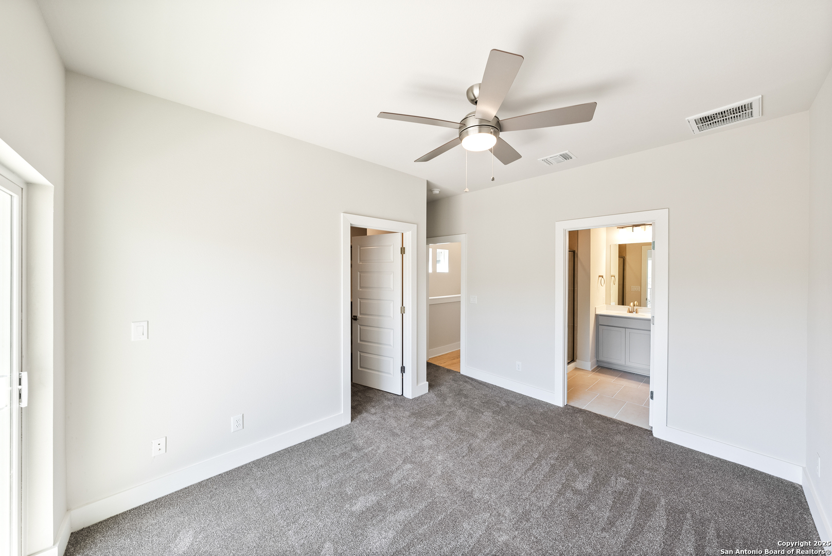 419 Ira #1101 San Antonio TX 78209