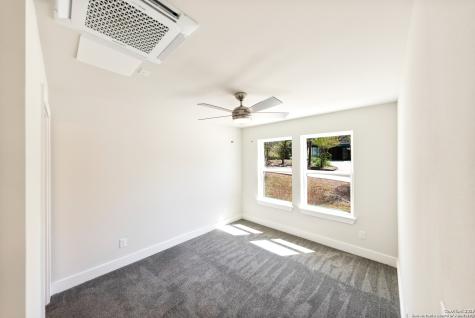 419 Ira #1101 San Antonio TX 78209