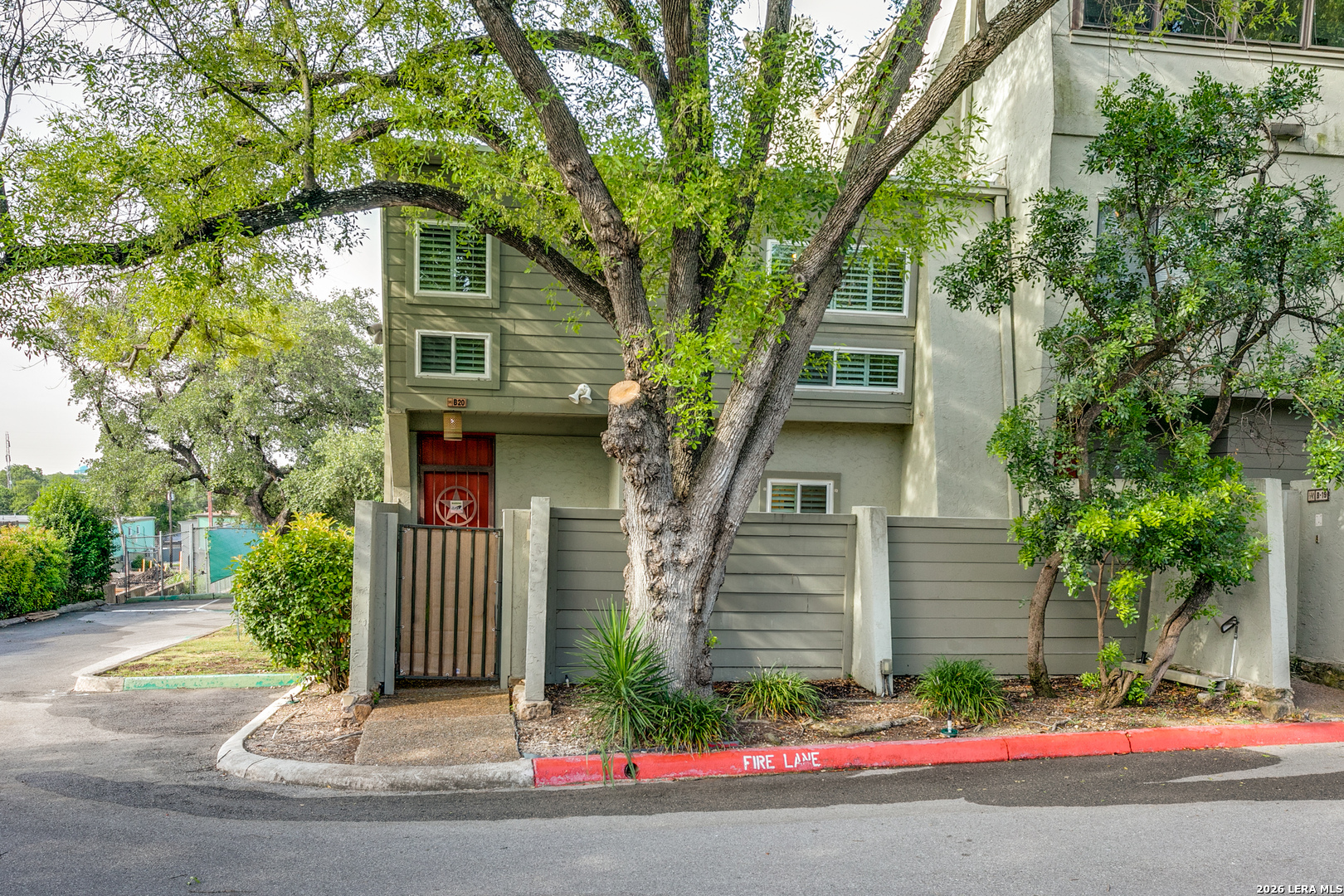 3102 Eisenhauer San Antonio TX 78209