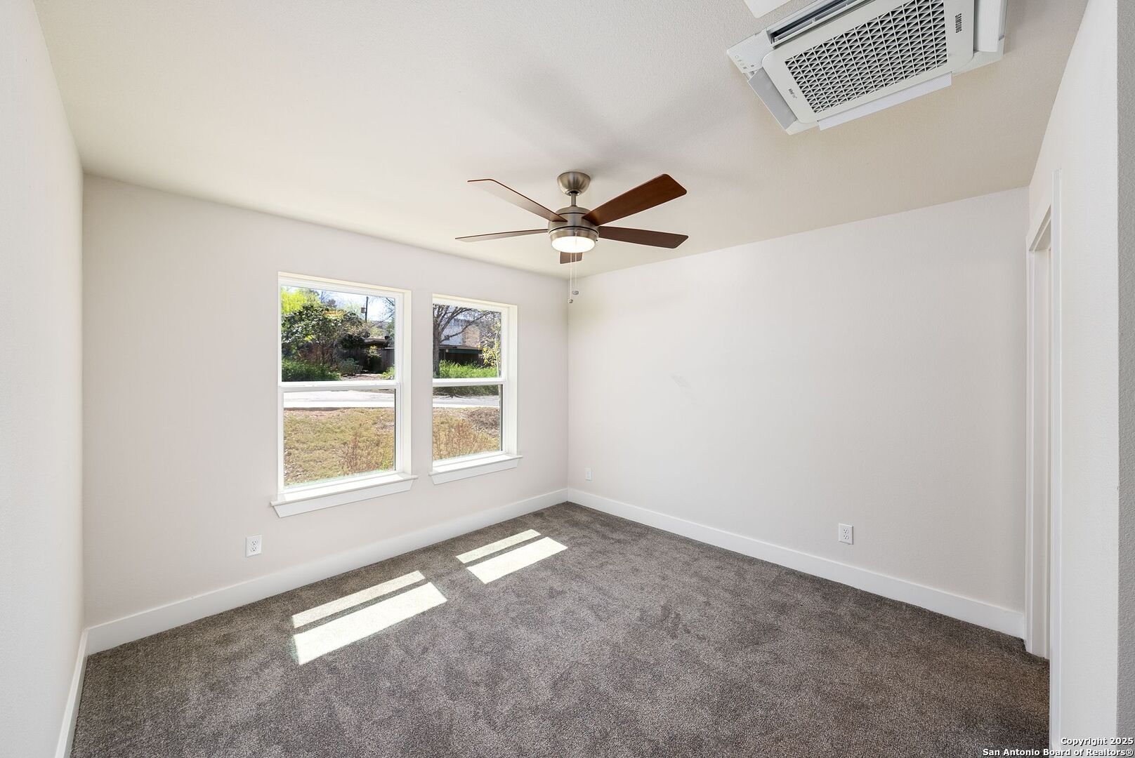419 Ira #1102 San Antonio TX 78209