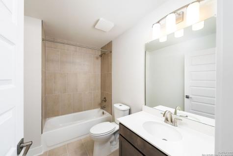 419 Ira #1102 San Antonio TX 78209