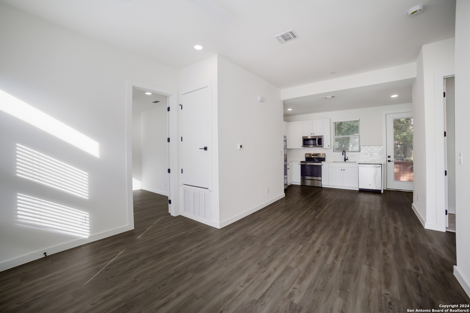 587 E Basel New Braunfels TX 78130