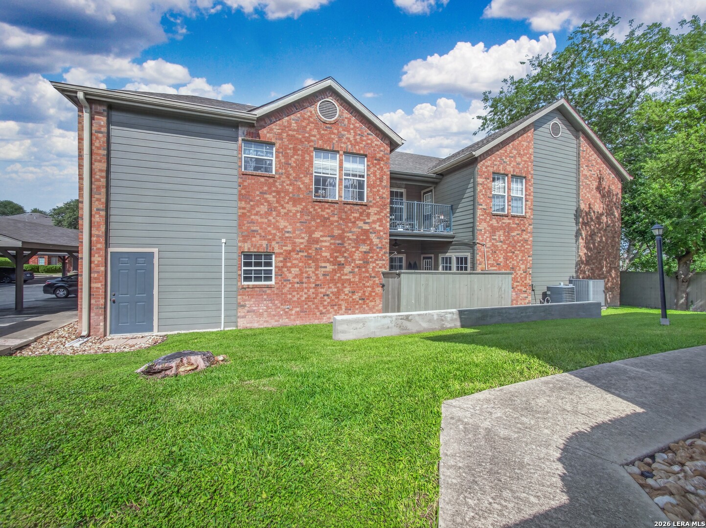 83 Chapel Hill Circle San Antonio TX 78240