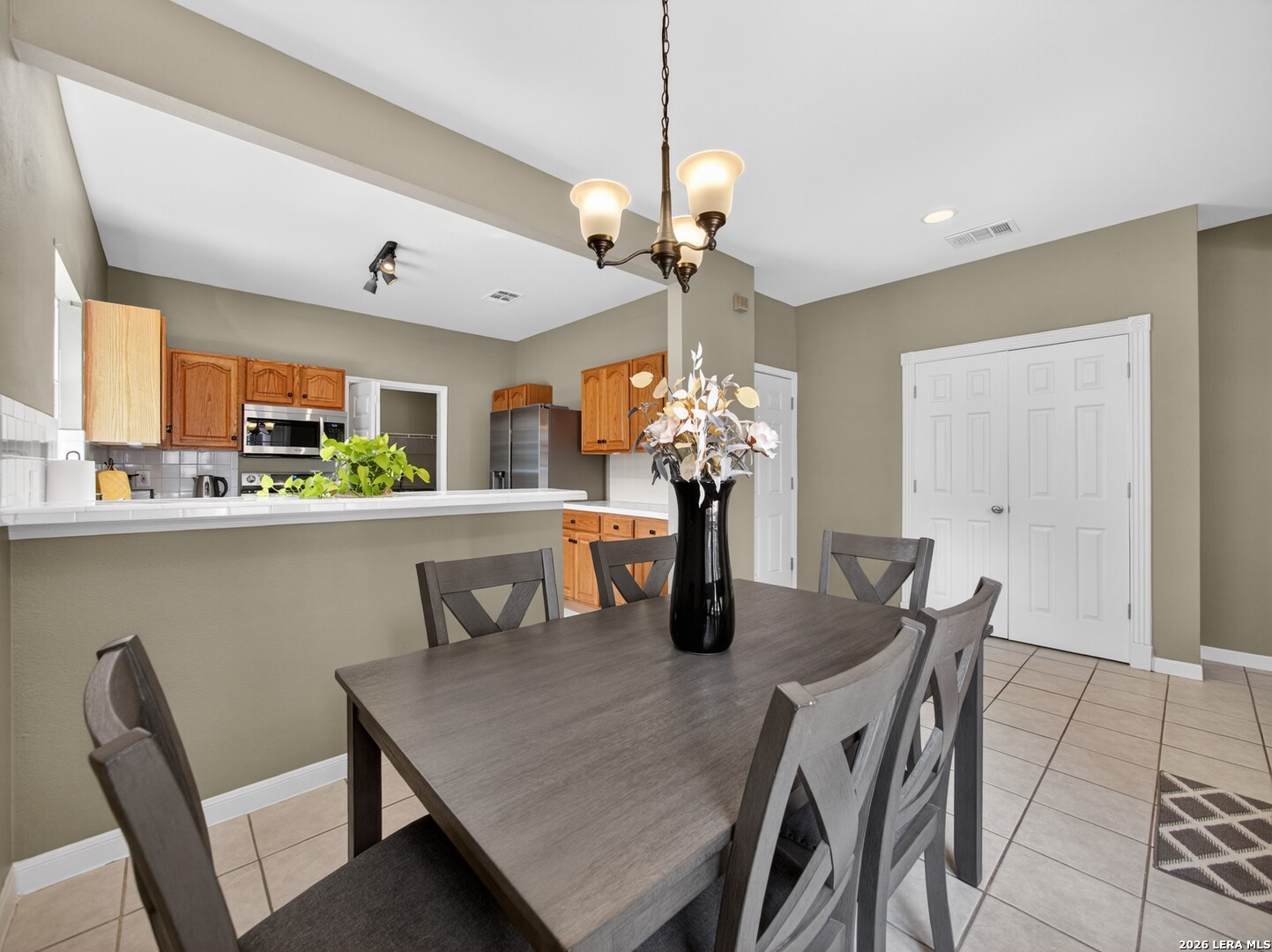 83 Chapel Hill Circle San Antonio TX 78240