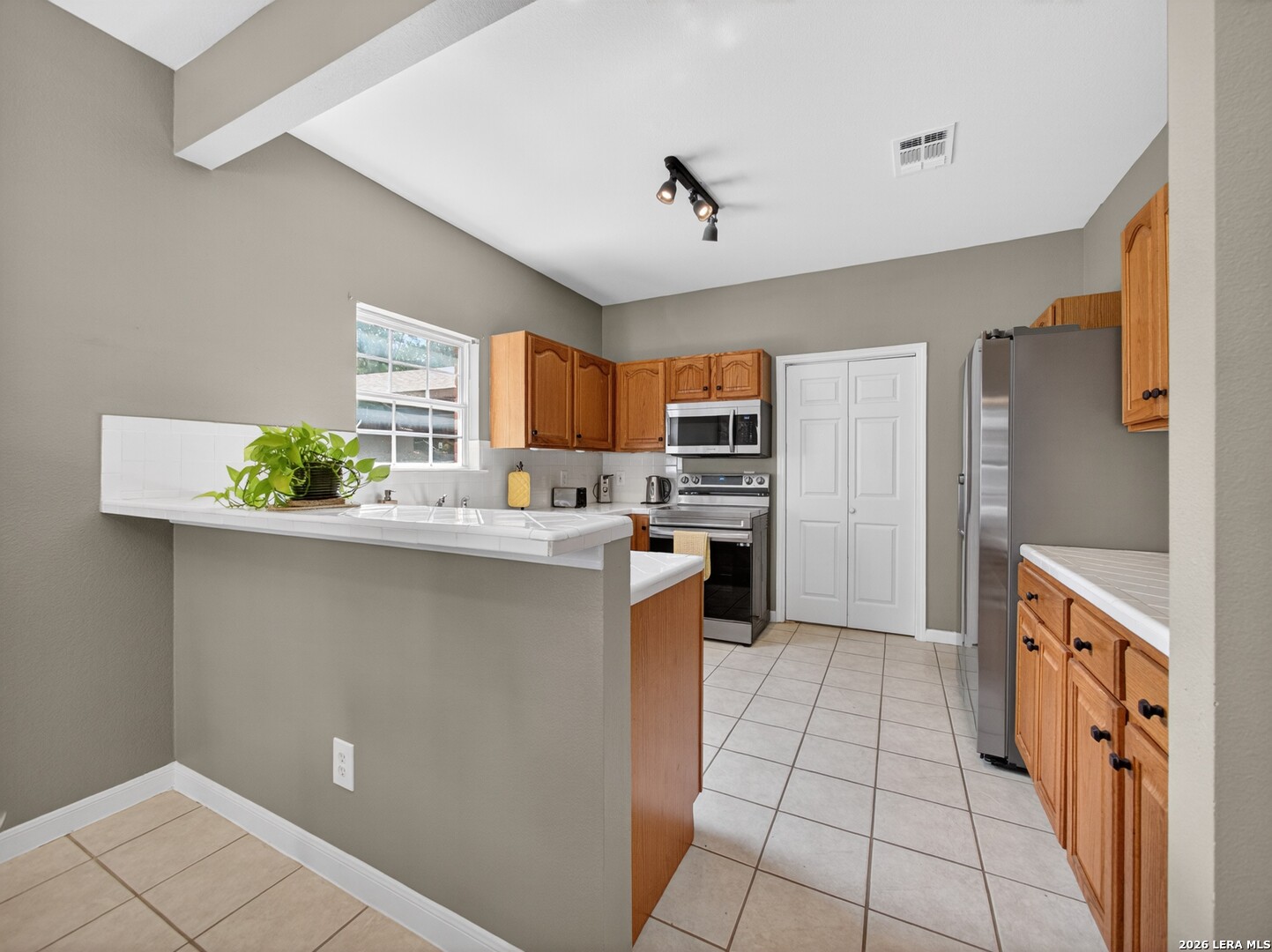 83 Chapel Hill Circle San Antonio TX 78240