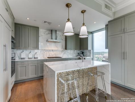 4242 Broadway San Antonio TX 78209