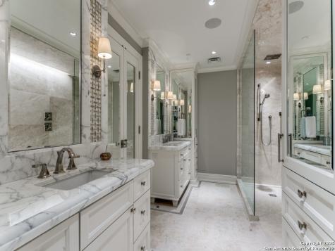 4242 Broadway San Antonio TX 78209