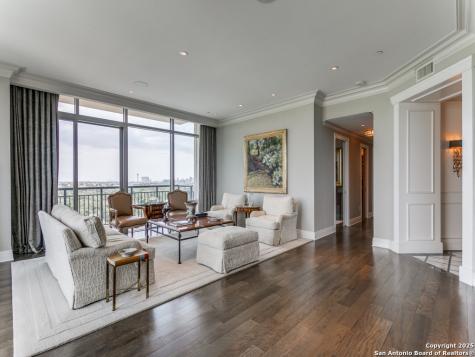 4242 Broadway San Antonio TX 78209