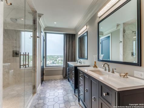 4242 Broadway San Antonio TX 78209