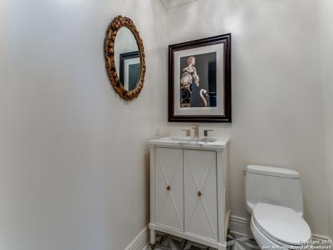 4242 Broadway San Antonio TX 78209