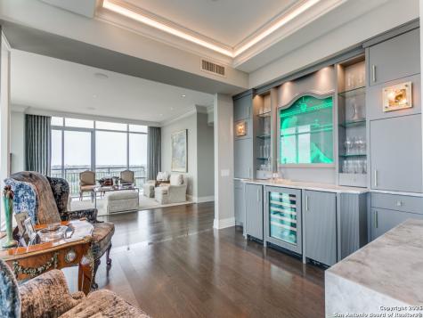 4242 Broadway San Antonio TX 78209