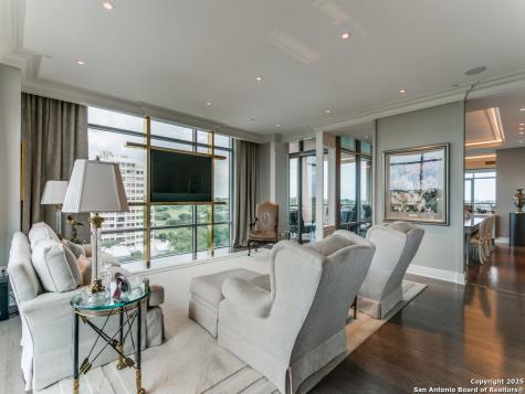 4242 Broadway San Antonio TX 78209