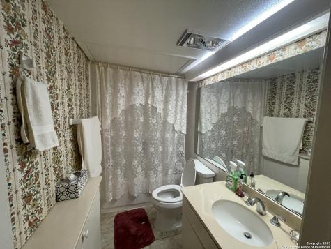 8401 N New Braunfels San Antonio TX 78209