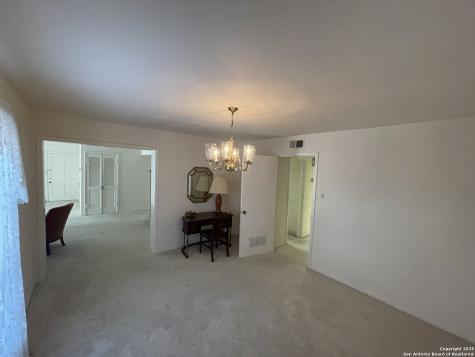 8401 N New Braunfels San Antonio TX 78209