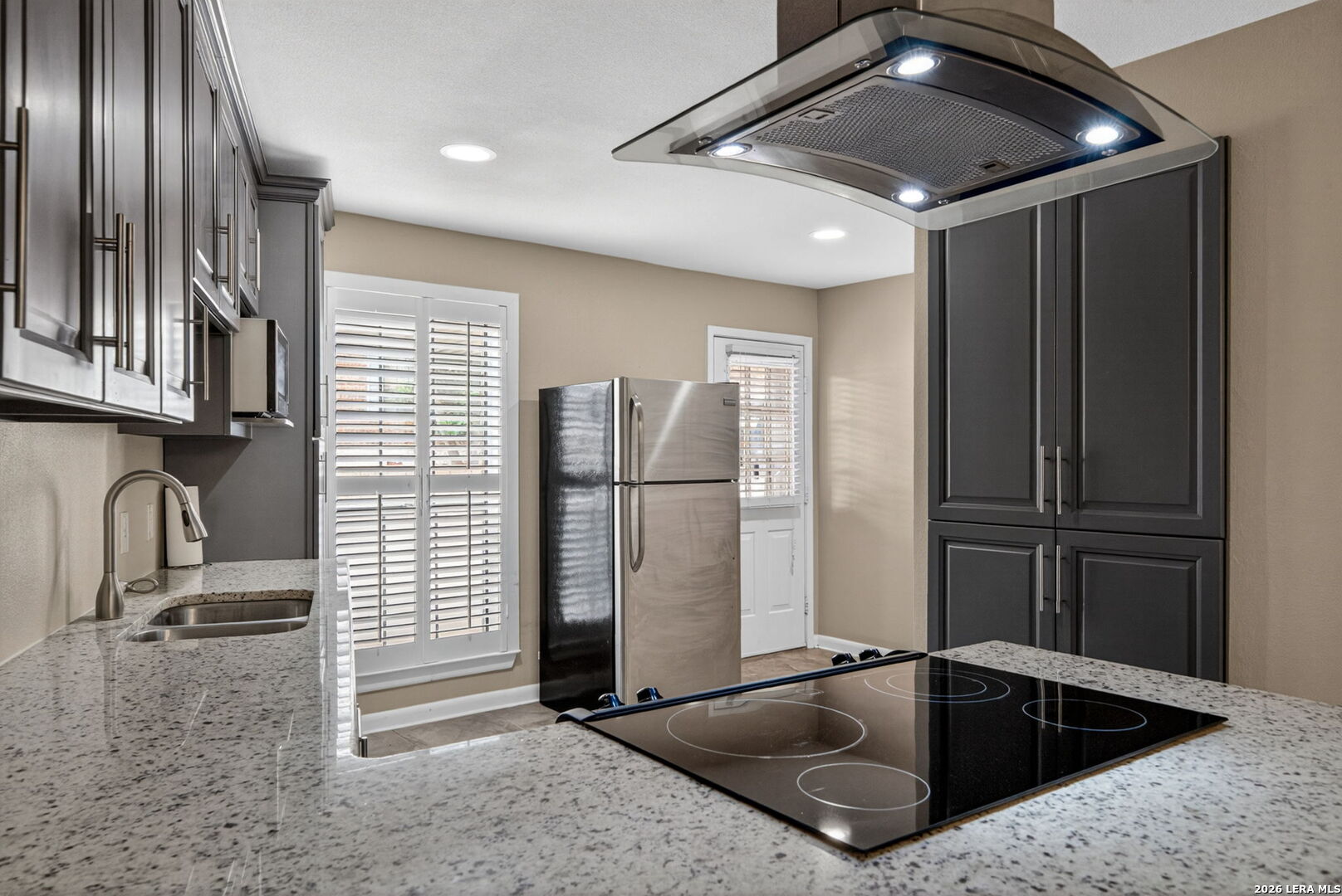 5359 Fredericksburg San Antonio TX 78229