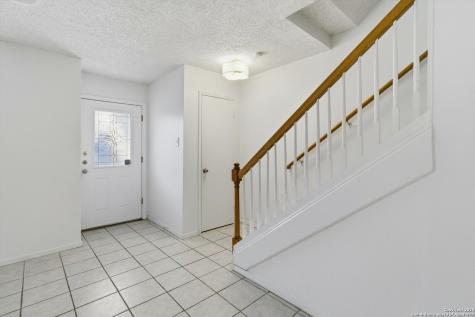 7322 Oak Manor #19 San Antonio TX 78229
