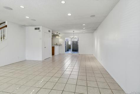 7322 Oak Manor #19 San Antonio TX 78229
