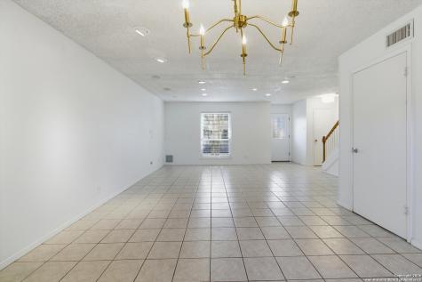 7322 Oak Manor #19 San Antonio TX 78229