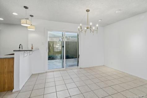 7322 Oak Manor #19 San Antonio TX 78229