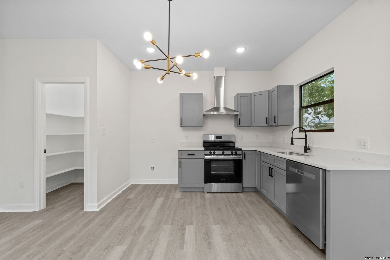 627 S Olive Street San Antonio TX 78203