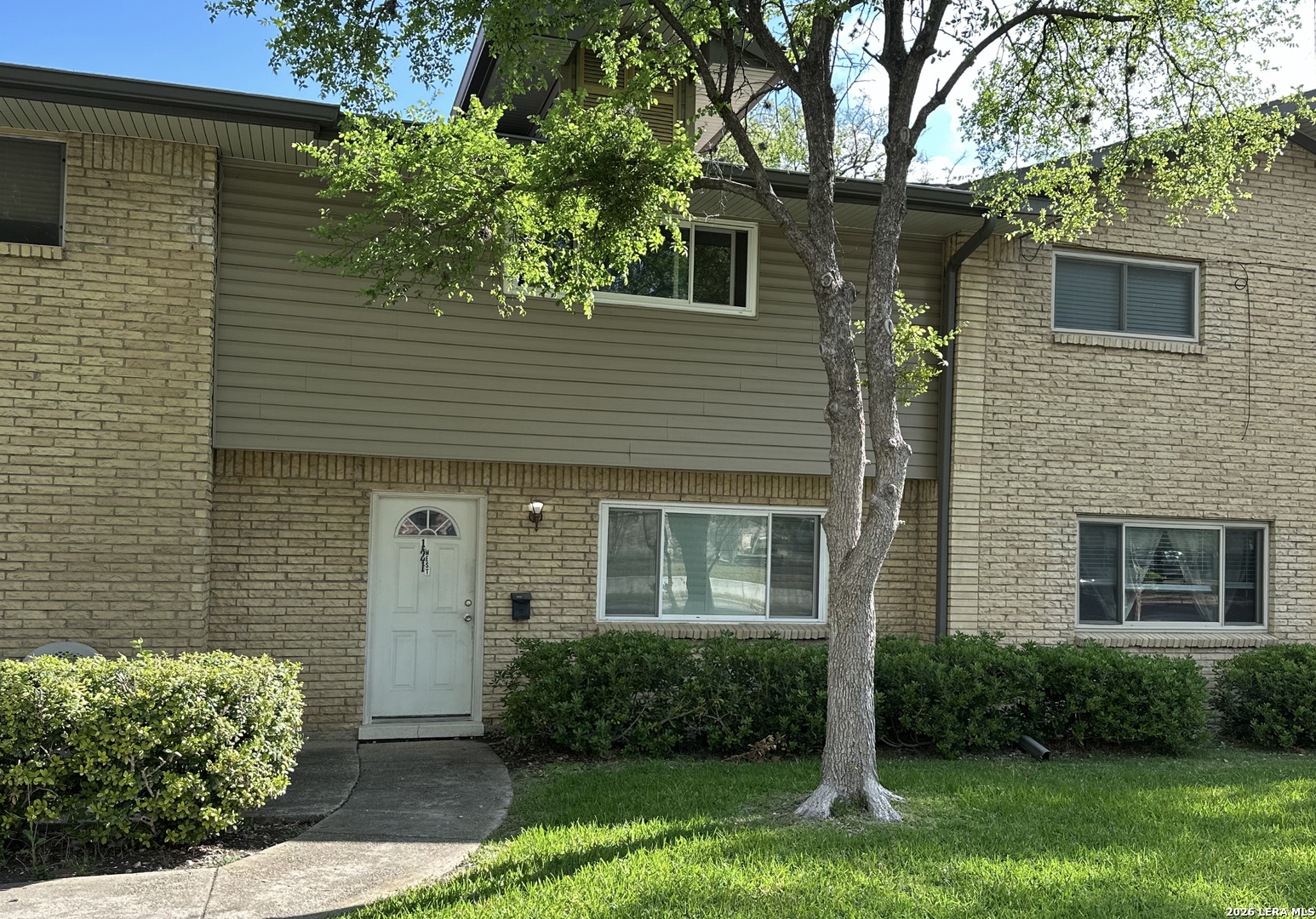 121 W Silver Sands Drive San Antonio TX 78216
