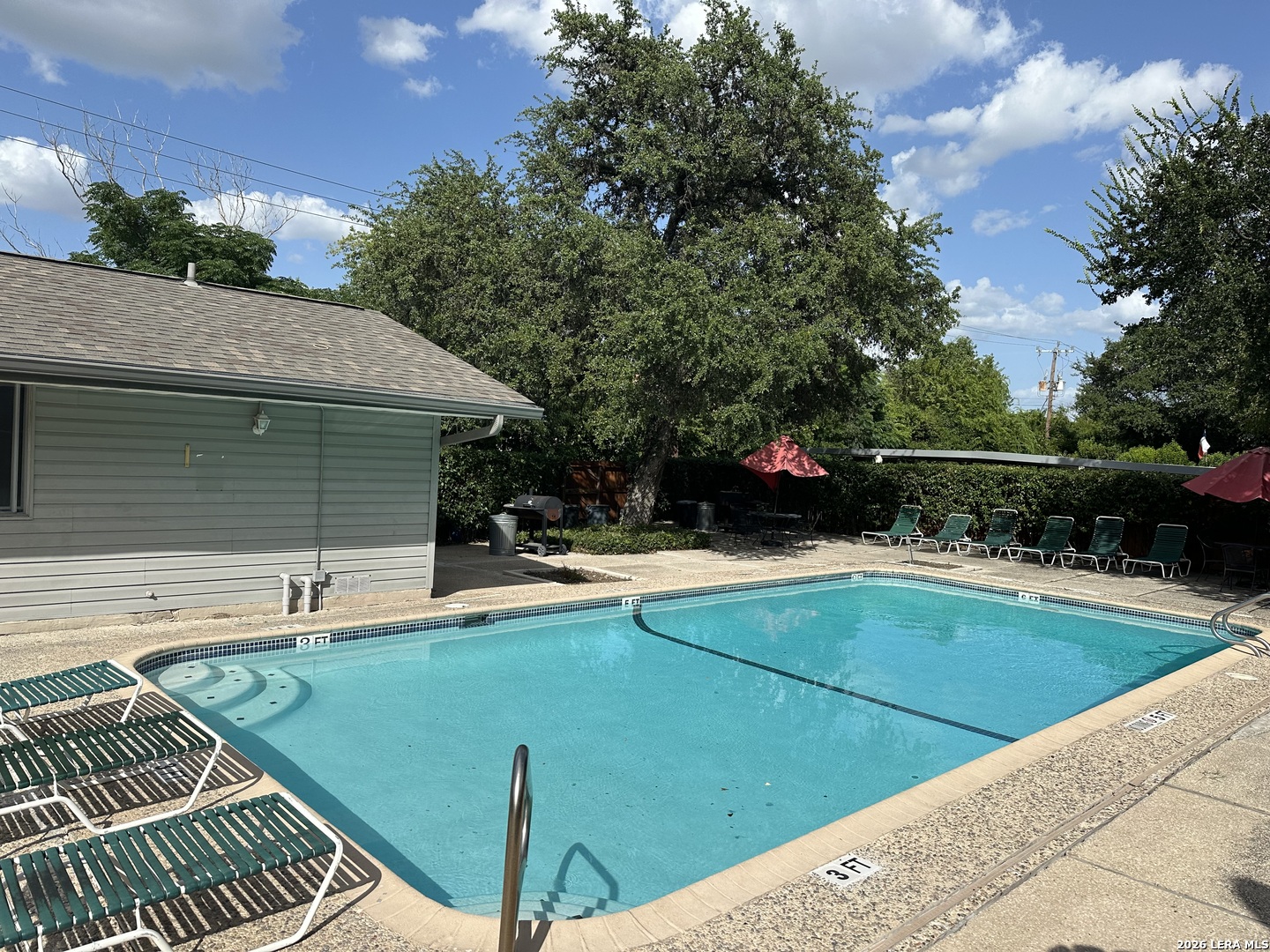 121 W Silver Sands Drive San Antonio TX 78216