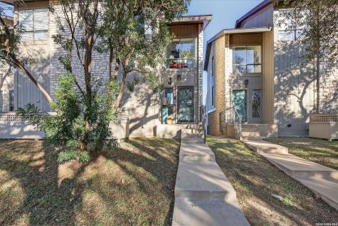 104 Island Drive Horseshoe Bay TX 78657